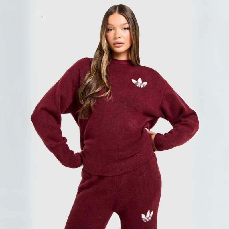 Felpa In Lana + Pantaloni In Regalo