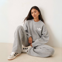 Felpa In Lana + Pantaloni In Regalo