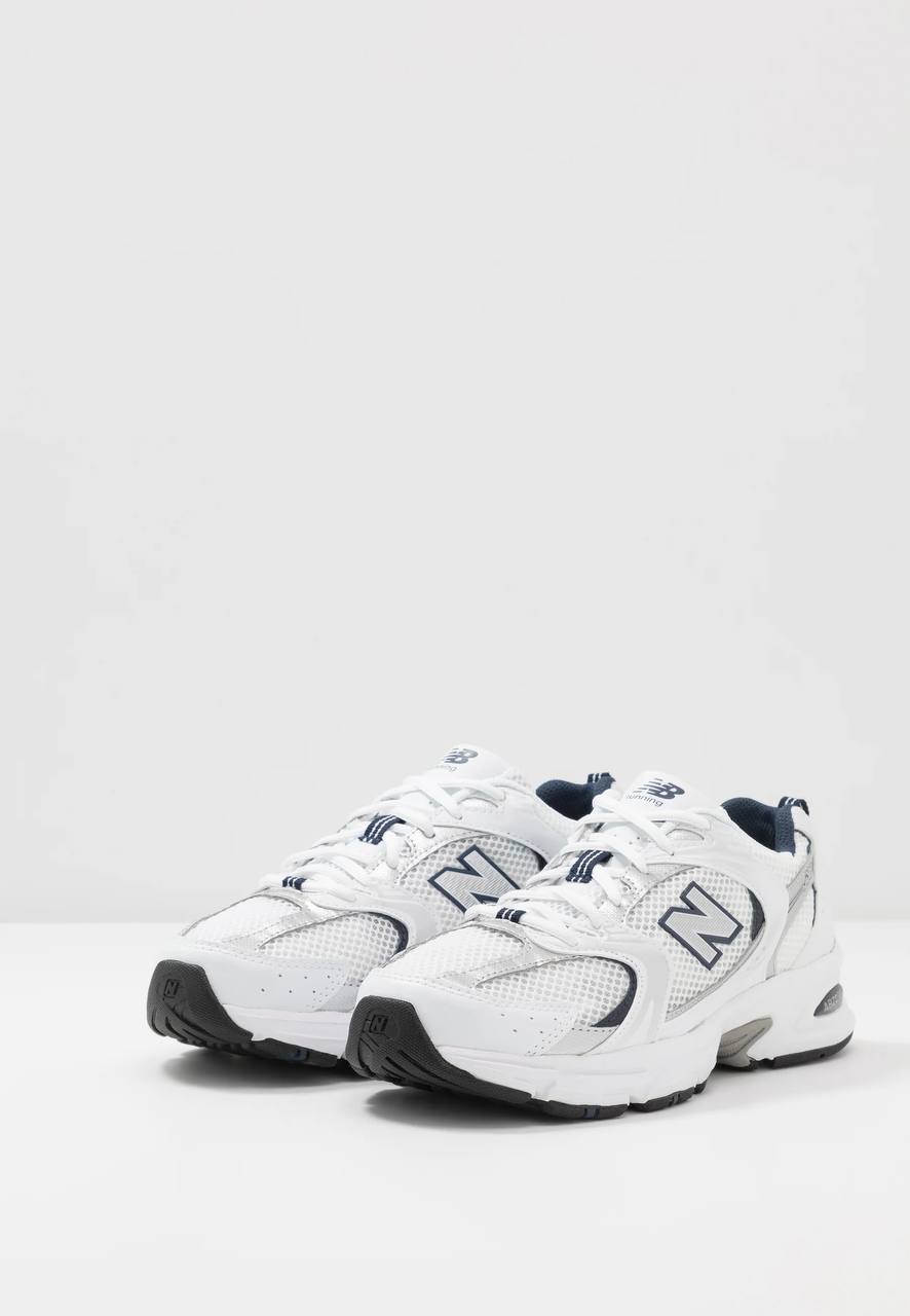 Sneaker 530