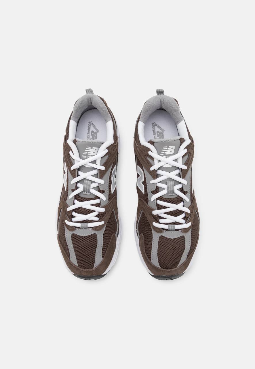 Sneaker 530