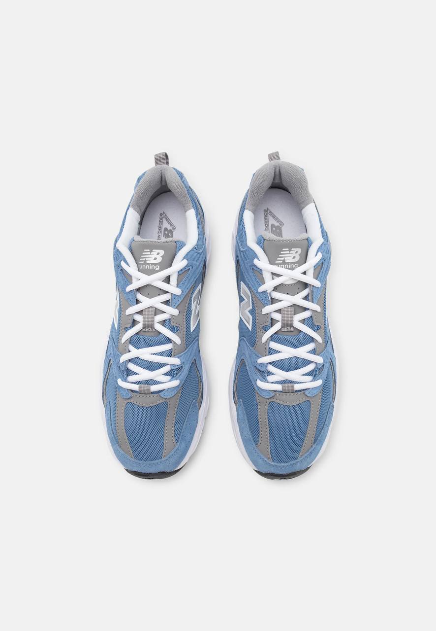 Sneaker 530