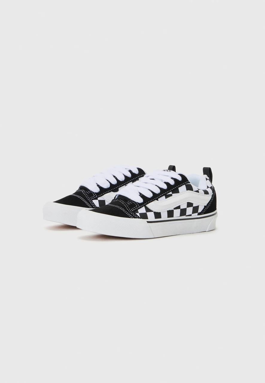 Sneaker Knu Skool