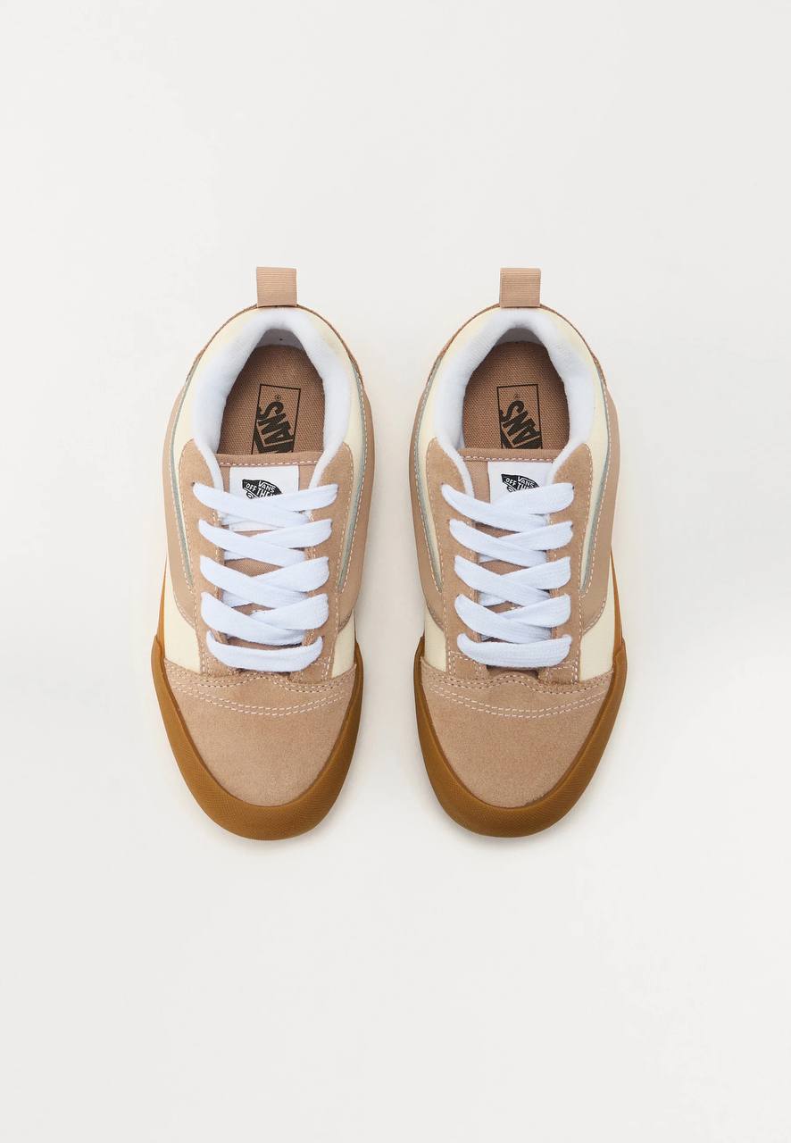 Sneaker Knu Skool