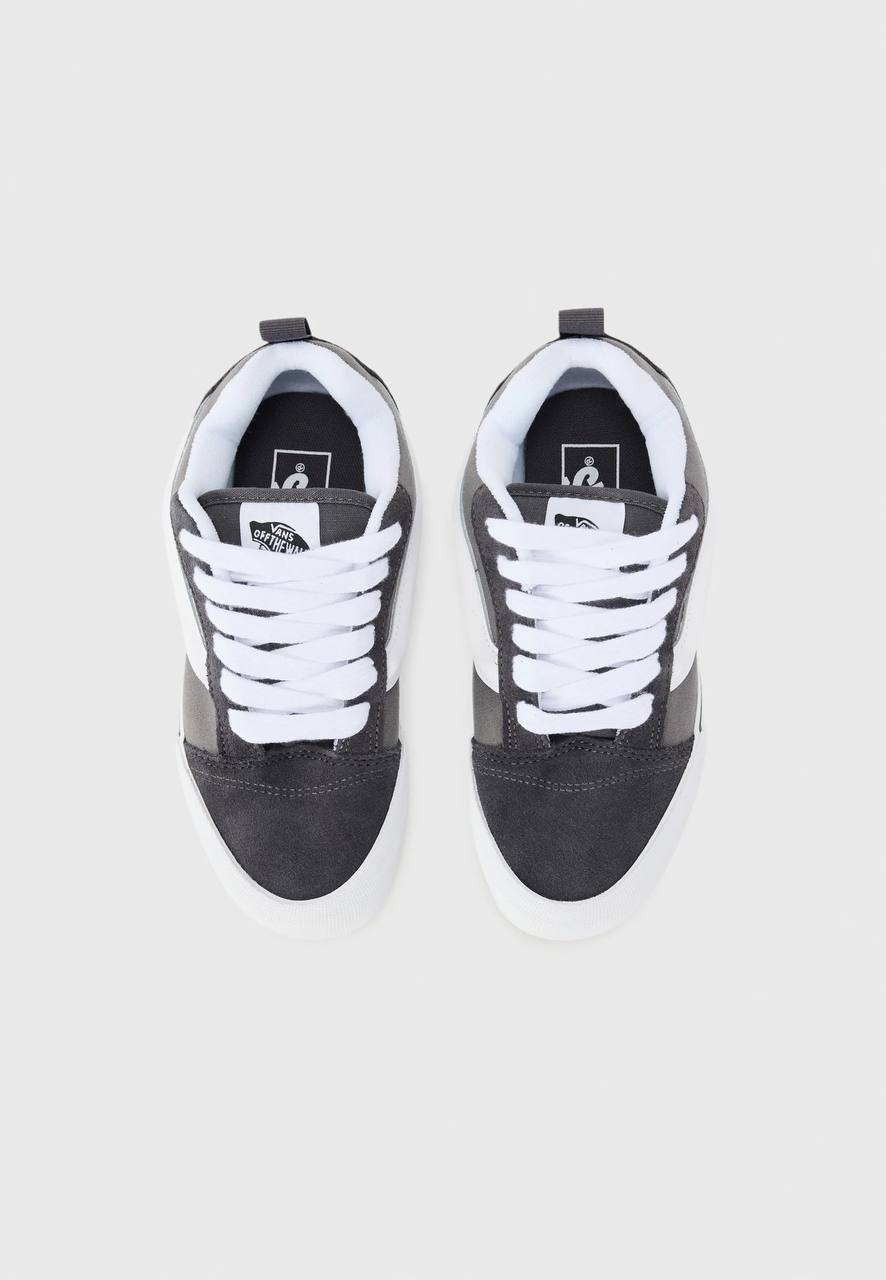 Sneaker Knu Skool