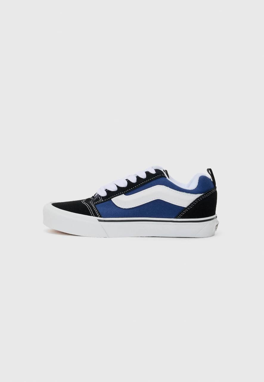Sneaker Knu Skool