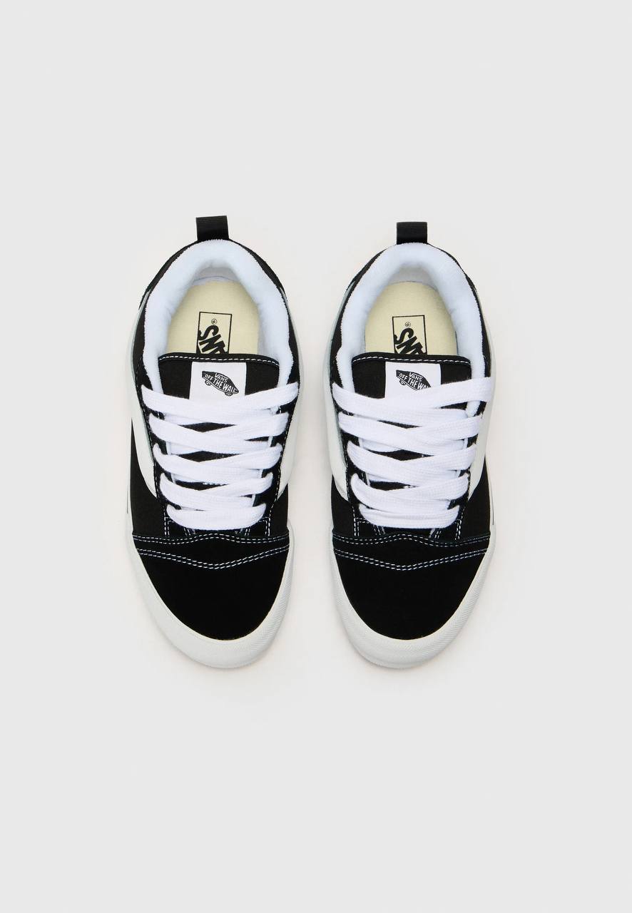 Sneaker Knu Skool