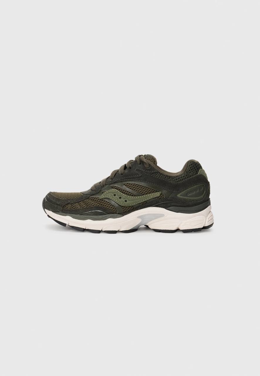 Sneaker Omni 9