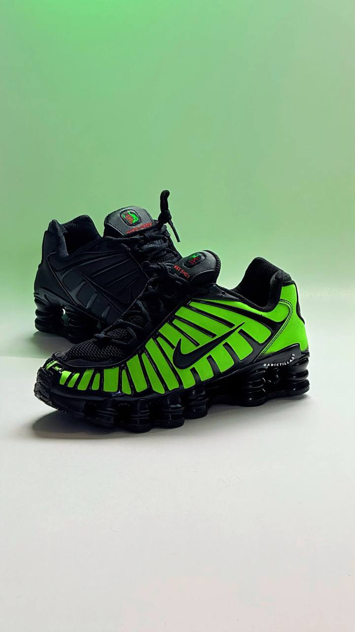 Sneaker Sh0X Thermoreactive