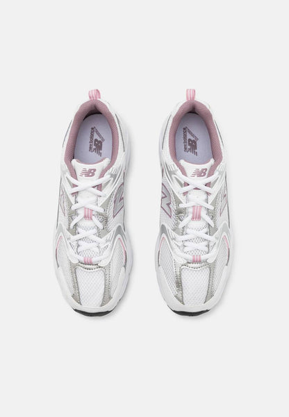Sneaker 530