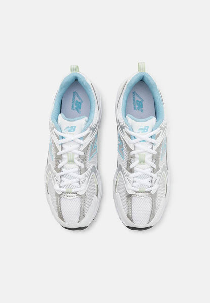 Sneaker 530