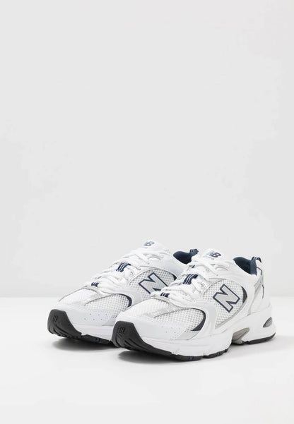 Sneaker 530