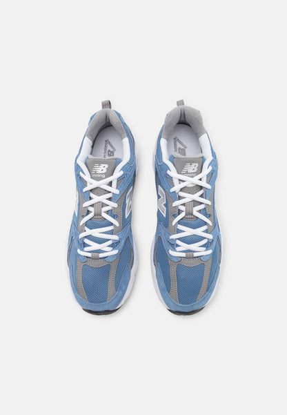 Sneaker 530