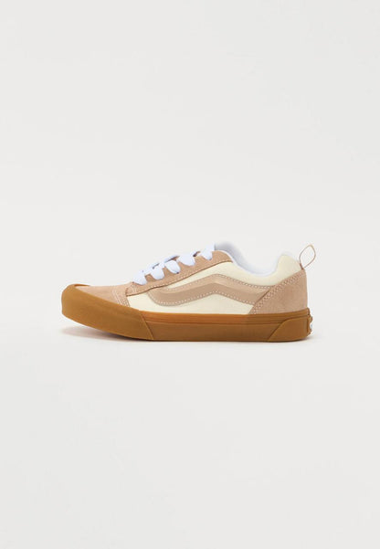 Sneaker Knu Skool