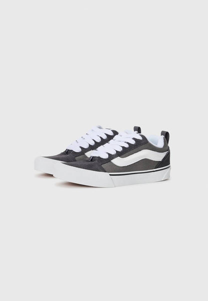 Sneaker Knu Skool